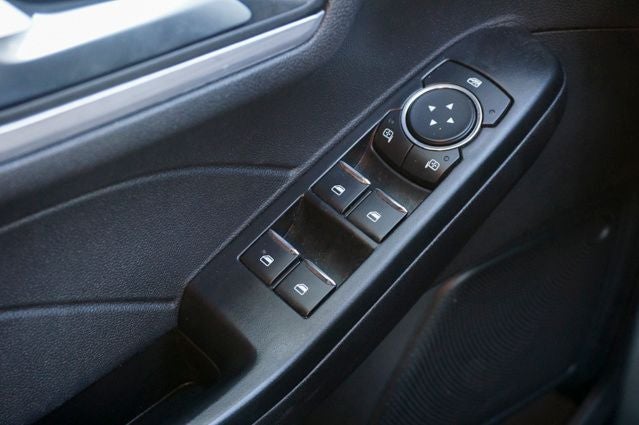 2025 Ford Escape Platinum Navigation System & SYNC 4 w/Enhanced Voice Recogn