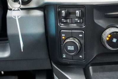 2023 Ford F-350SD XLT 5th Wheel/Gooseneck Hitch Prep Package