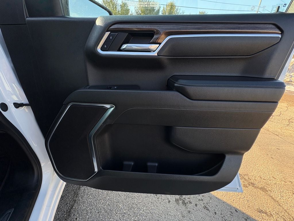 2025 Chevrolet Silverado 1500 LT LT1