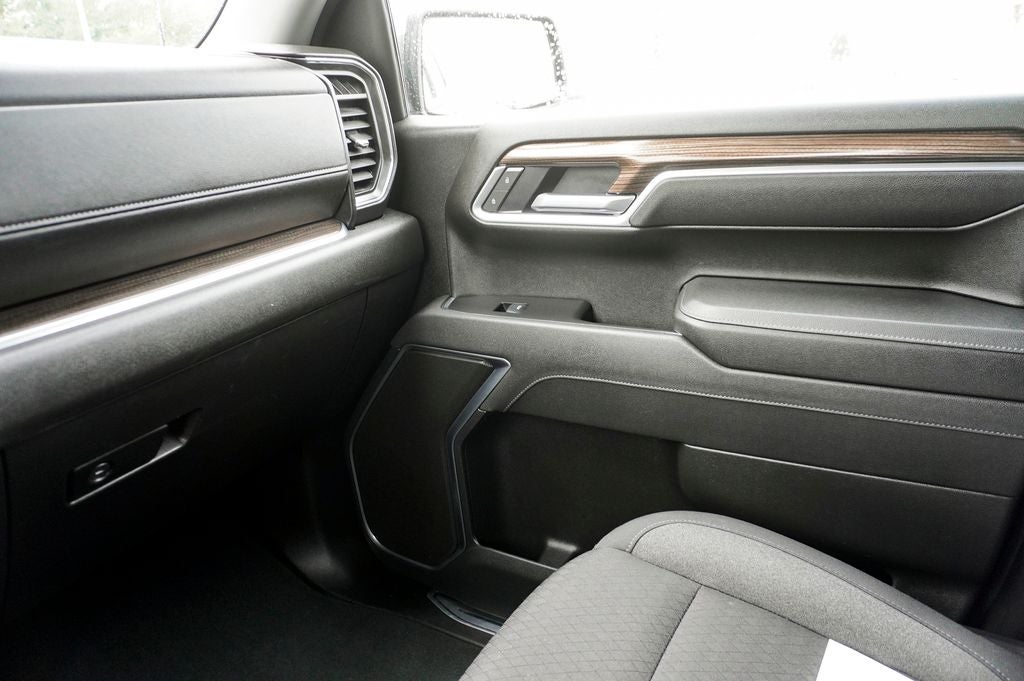 2025 Chevrolet Silverado 1500 LT Navigation System & 12.3" Multicolor Reconfigurabl