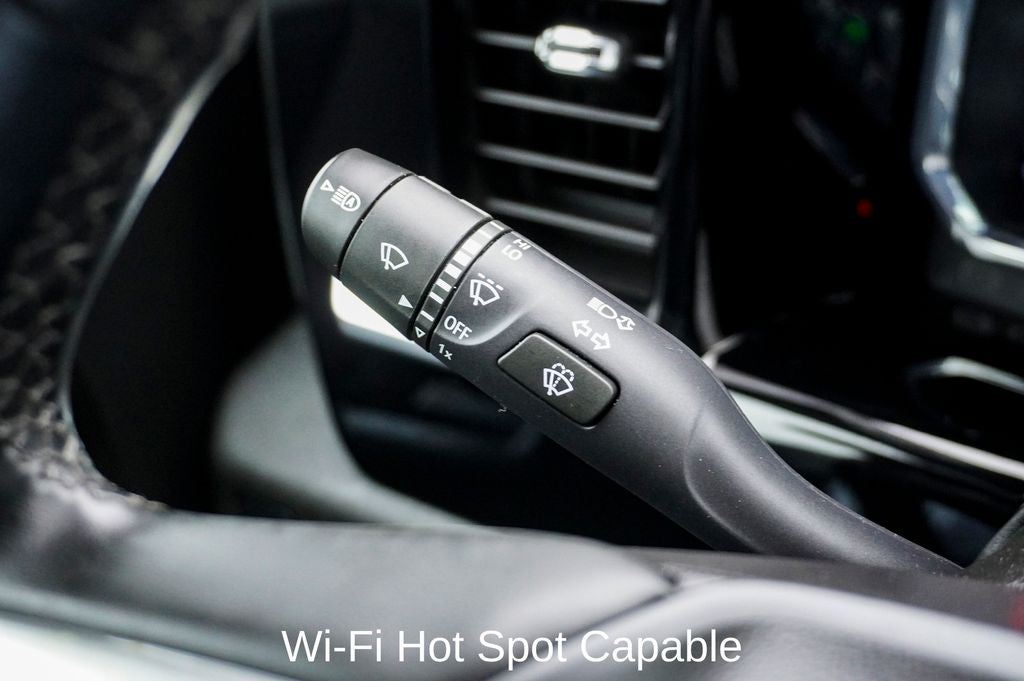 2025 Chevrolet Silverado 1500 LT 12.3" Multicolor Reconfigurable Digital Display &