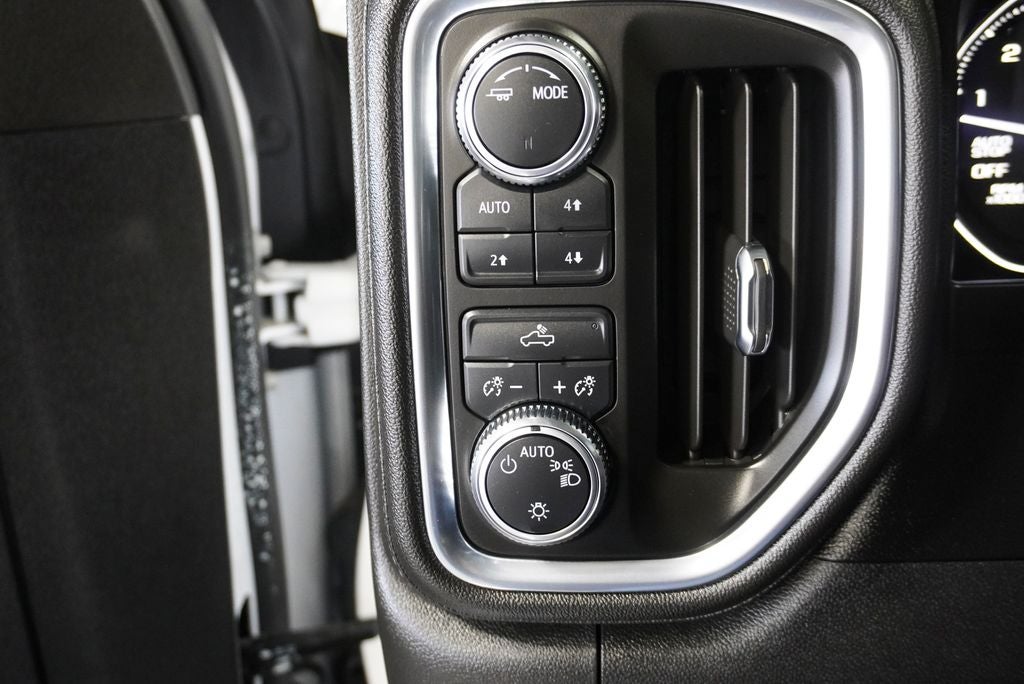 2021 GMC Sierra 1500 SLE X31 Off-Road Package & Apple CarPlay/Android Auto