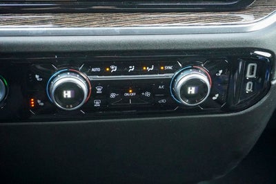 2024 GMC Sierra 1500 SLE Navigation System & Backup Cam