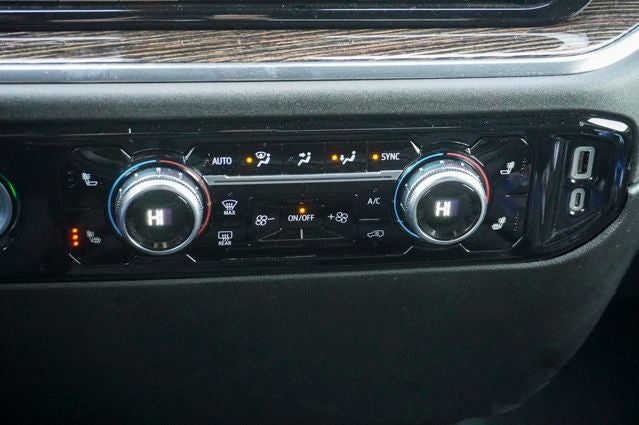 2024 GMC Sierra 1500 SLE Navigation System & Backup Cam