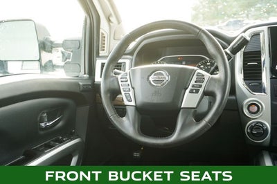 2021 Nissan Titan SL Navigation System & Dual Panel Panoramic Moonroof