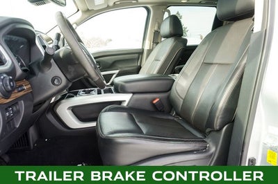 2021 Nissan Titan SL Navigation System & Dual Panel Panoramic Moonroof