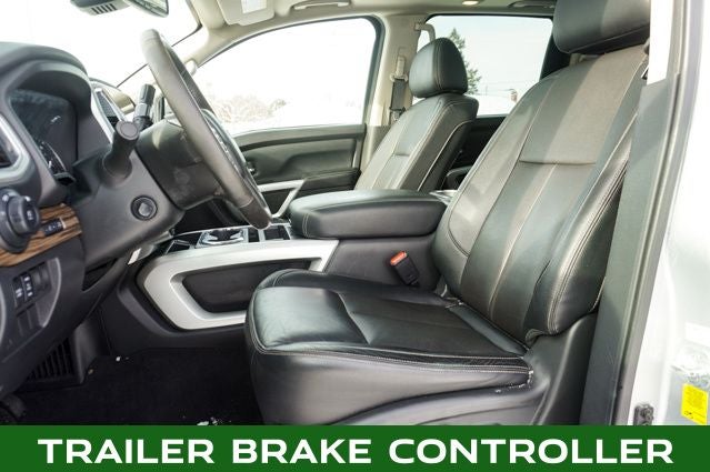 2021 Nissan Titan SL Navigation System & Dual Panel Panoramic Moonroof