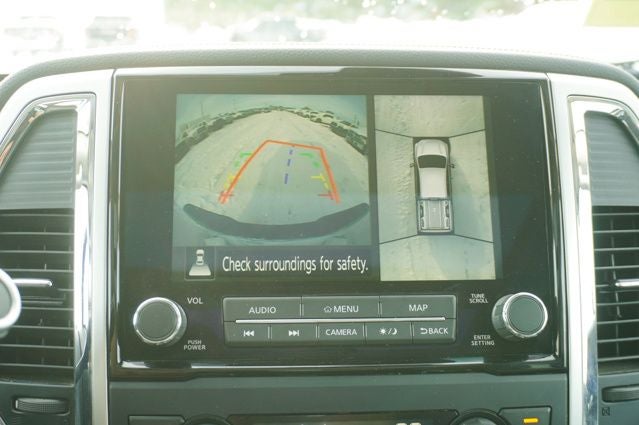 2021 Nissan Titan SL Navigation System & Dual Panel Panoramic Moonroof