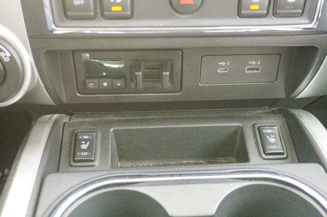 2021 Nissan Titan SL Navigation System & Dual Panel Panoramic Moonroof