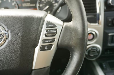 2021 Nissan Titan SL Navigation System & Dual Panel Panoramic Moonroof