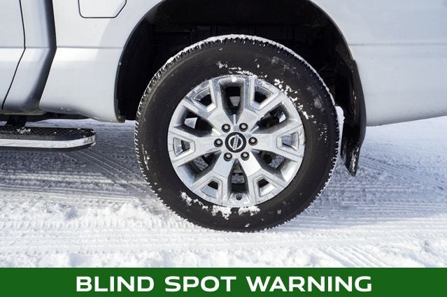 2021 Nissan Titan SL Navigation System & Dual Panel Panoramic Moonroof