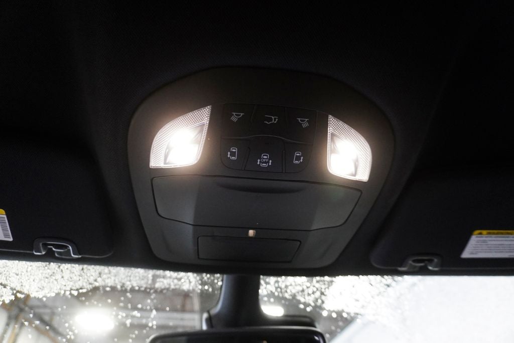 2023 Chrysler Pacifica Touring Apple CarPlay/Android Auto