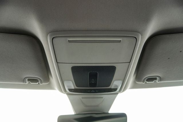 2022 Honda Civic Touring Navigation System & Power moonroof