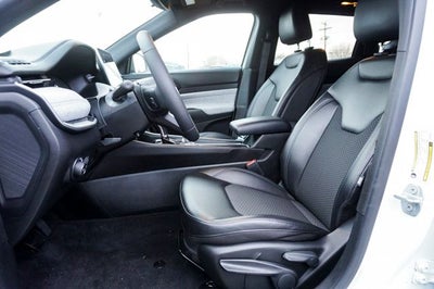 2023 Jeep Compass Latitude LEATHER HEATED SEATS