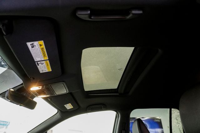 2022 Honda Ridgeline Black Edition Power moonroof & Navigation System