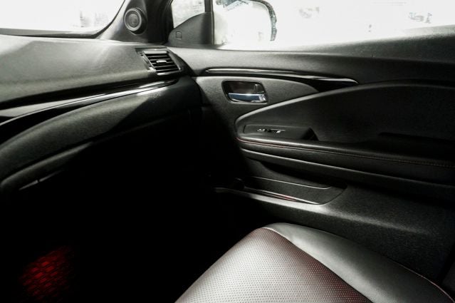 2022 Honda Ridgeline Black Edition Power moonroof & Navigation System