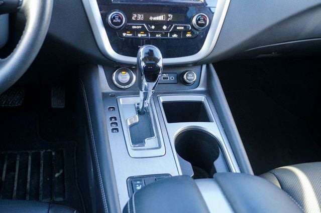 2022 Nissan Murano SL Navigation System & Dual Panel Panoramic Moonroof