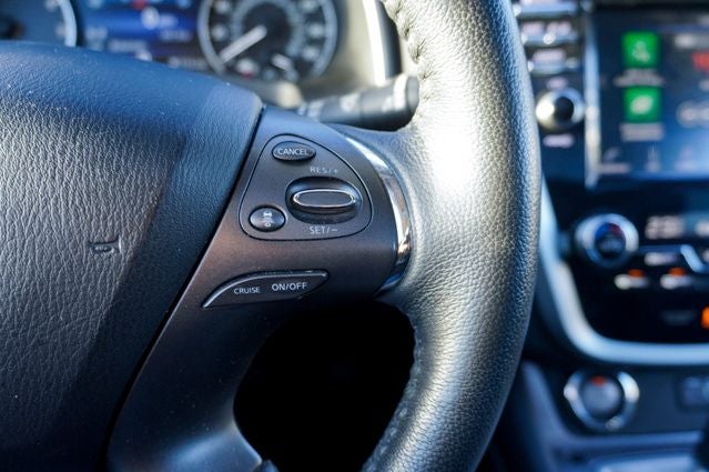 2022 Nissan Murano SL Navigation System & Dual Panel Panoramic Moonroof