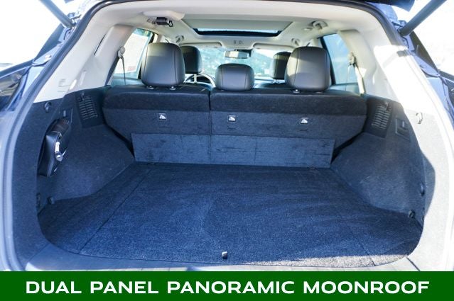 2022 Nissan Murano SL Navigation System & Dual Panel Panoramic Moonroof