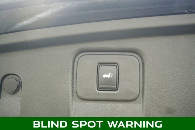 2023 Nissan Murano Platinum Power moonroof & Navigation System