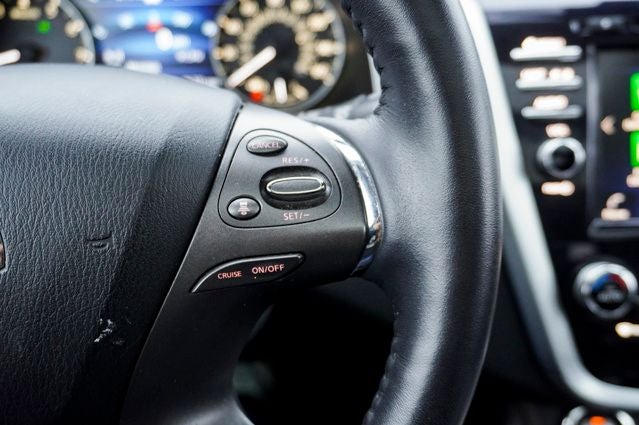 2021 Nissan Murano Platinum Power moonroof & Navigation System