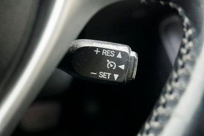 2013 Lexus CT 200h Navigation System & Power moonroof