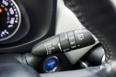 2020 Toyota RAV4 Hybrid XLE Moonroof & Backup Camera