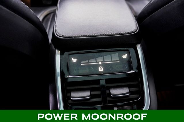 2022 Volvo XC90 T6 Inscription Navigation System & Power Moonroof