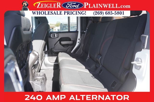 2021 Jeep Gladiator Rubicon 3.6 L V6 Sunrider Top Alpine Audio Rear