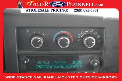 2015 Chevrolet Express 4500 Base Cutaway