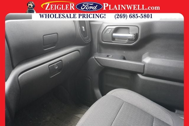 2022 Chevrolet Silverado 1500 LTD Custom CREW CAB 4X4 BLACK APPEARANCE PLG 20' WHEELS