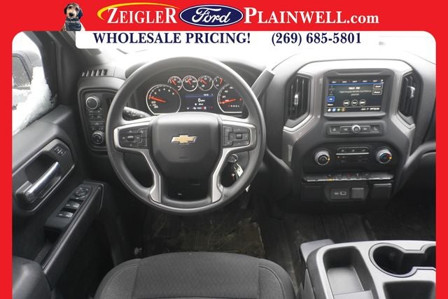 2022 Chevrolet Silverado 1500 LTD Custom CREW CAB 4X4 BLACK APPEARANCE PLG 20' WHEELS