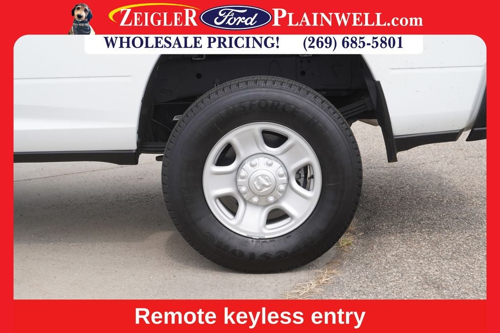 2023 RAM 3500 Tradesman 4x4 CREW CAB LONG BOX 6.4L V8 Nav HD Vinyl Seat Tr