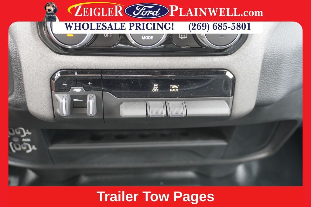 2023 RAM 3500 Tradesman 4x4 CREW CAB LONG BOX 6.4L V8 Navigation HD Vinyl