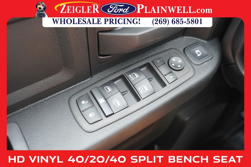 2023 RAM 3500 Tradesman 4x4 CREW CAB LONG BOX 6.4L V8 Navigation HD Vinyl