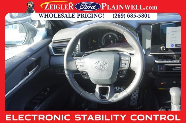 2025 Toyota Camry SE