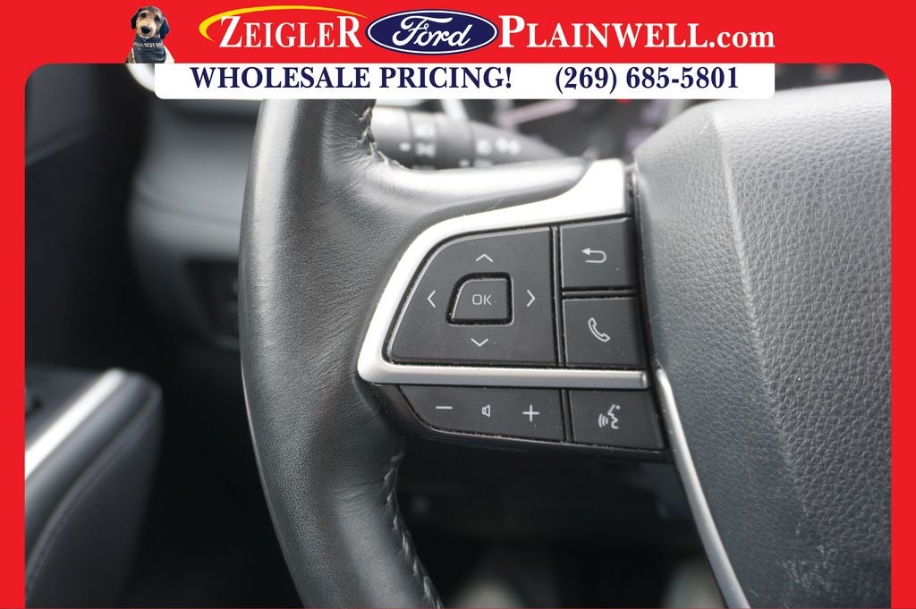 2023 Toyota Highlander XLE AWD POWER MOONROOF LEATHER REAR CAMERA