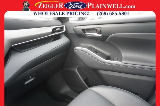 2023 Toyota Highlander XLE AWD POWER MOONROOF LEATHER REAR CAMERA
