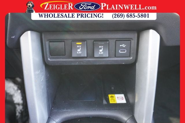 2023 Toyota Corolla Cross XLE AWD MOONROOF HEATED LEATHER BLIS REAR CAMERA