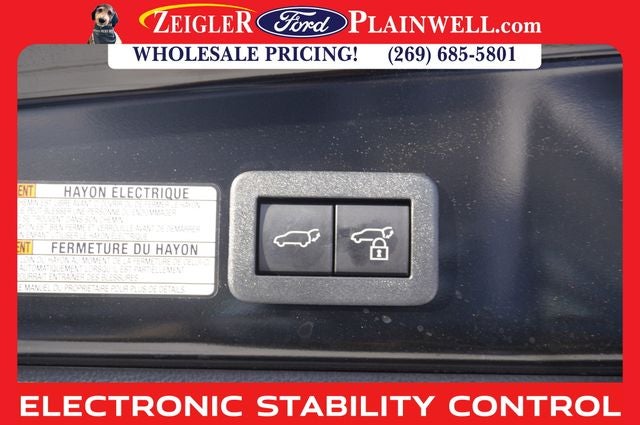 2023 Toyota Corolla Cross XLE AWD MOONROOF HEATED LEATHER BLIS REAR CAMERA