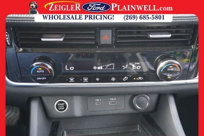 2022 Nissan Rogue SV AWD Rear Parking Sensors Remote keyless entry Rea