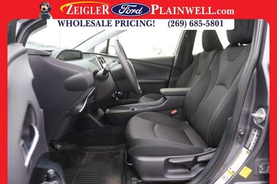 2022 Toyota Prius L HYBRID