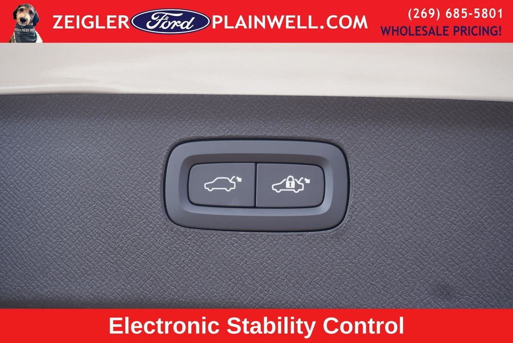 2024 Volvo XC90 B5 Core