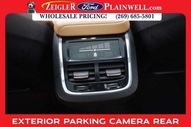 2023 Volvo XC60 B5 Ultimate Bright Theme