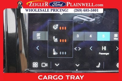 2023 Volvo XC60 B5 Ultimate Bright Theme