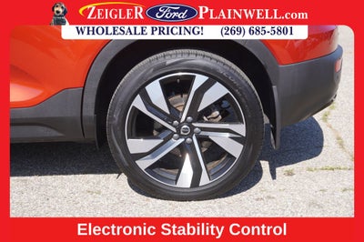 2023 Volvo XC40 B5 Plus Dark Theme AWD HEATED LEATHER POWER MOONROOF NAV