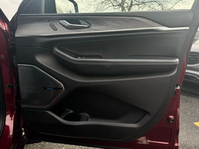 2022 Jeep Grand Cherokee Overland 4x4