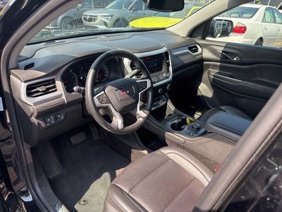 2023 GMC Acadia AWD SLT