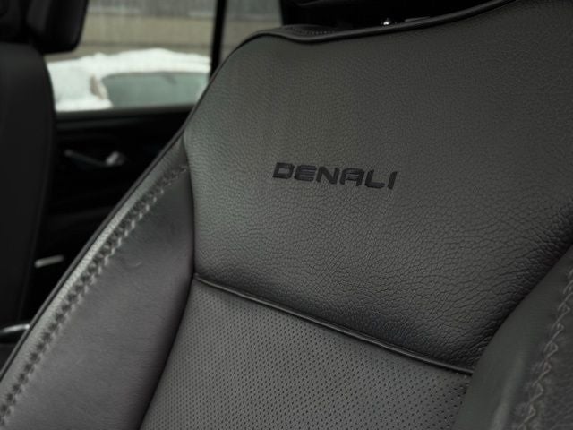 2021 GMC Yukon 4WD Denali