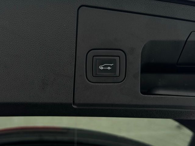 2023 Cadillac XT4 AWD Premium Luxury